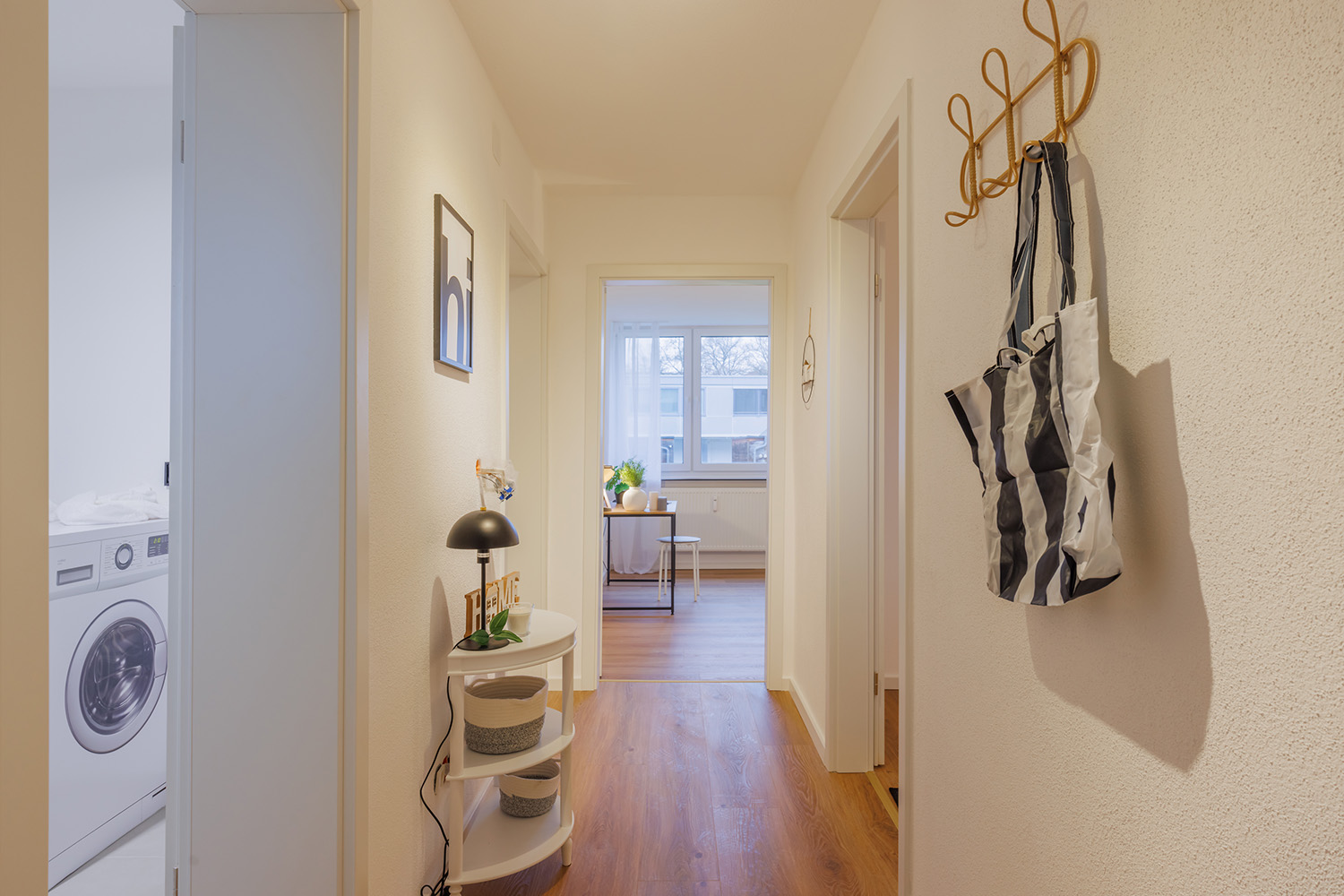 Flur in modernisierter Wohnung in Ingolstadt